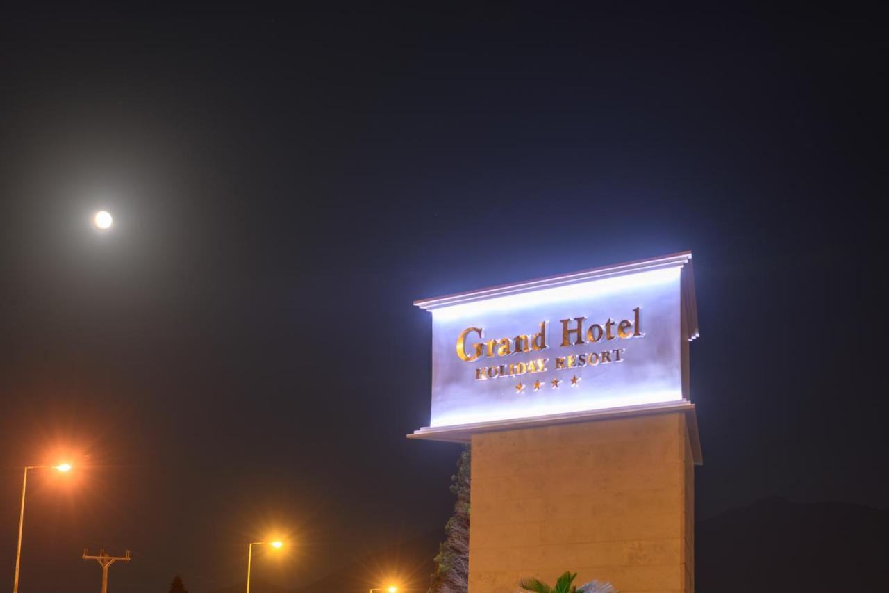 Grand Hotel Holiday Resort Herszonisszosz Kültér fotó