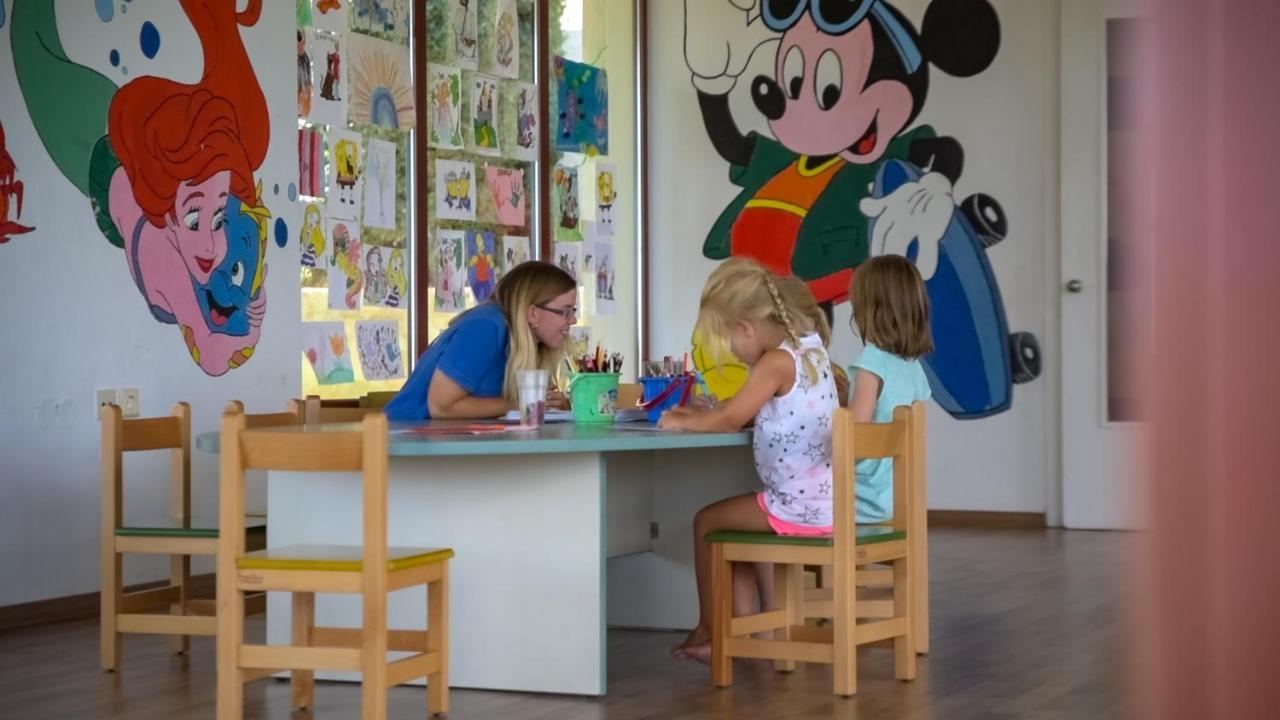 Grand Hotel Holiday Resort Herszonisszosz Kültér fotó